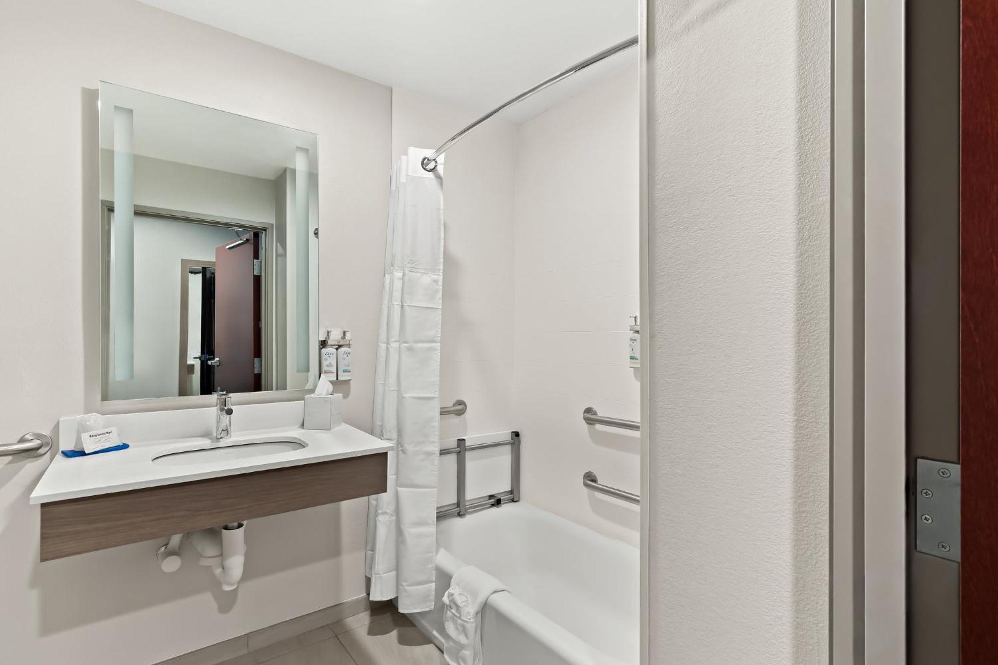 Holiday Inn Express & Suites Perry By Ihg Exteriör bild