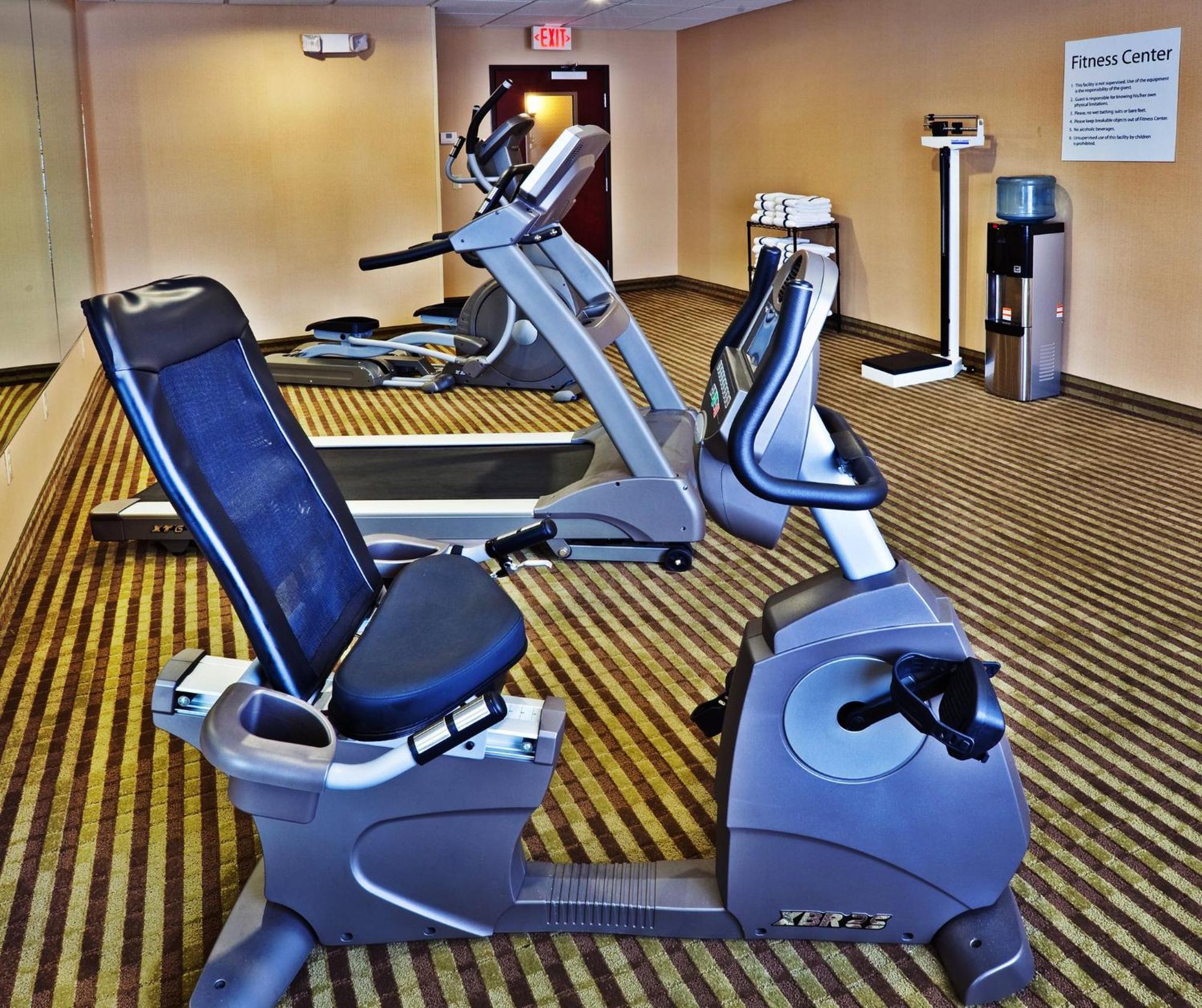 Holiday Inn Express & Suites Perry By Ihg Exteriör bild